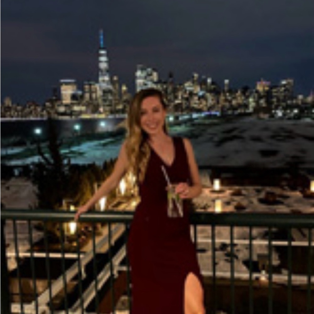 Elegant Burgundy Evening Gown - Picture 8 of 10